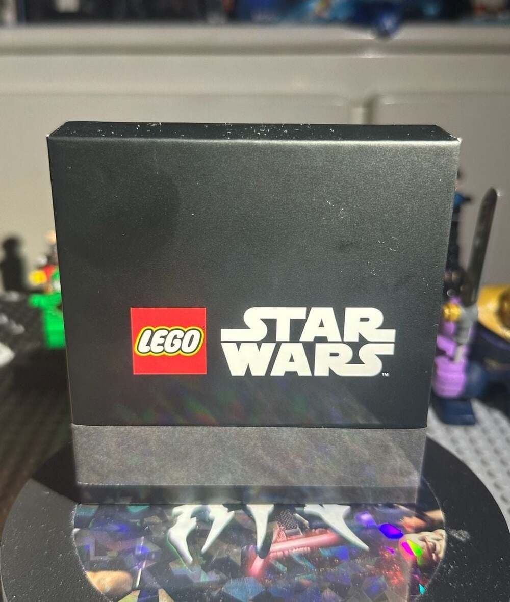 LEGO Star Wars N-1 Mandalorian & Grogu Lenticular Metal Display Card Exclusive